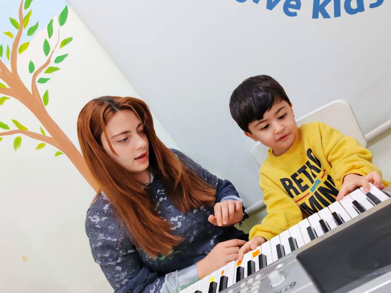 أنشطة تفاعلية لتعزيز مهارات الأطفال في روضة ليتل هاندز